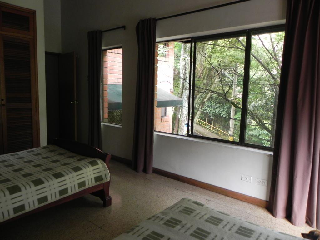 Hostal Tamarindo Itagüí Habitación foto